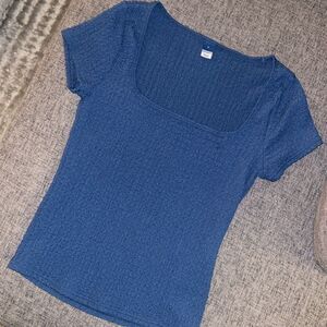 Old Navy NWOT women’s size small low cut scoop tee